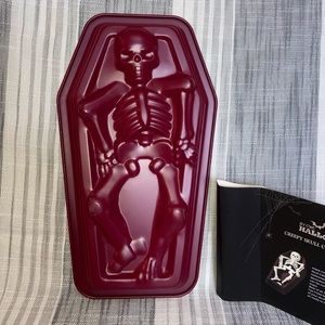 Halloween Skeleton Loaf Pan